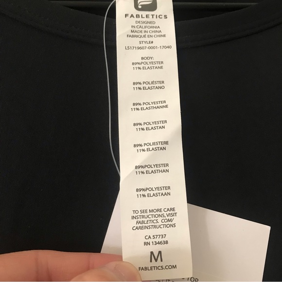 Fabletics Avery Black Long Sleeve Get It Twisted Crop Top - Size Medium - Picture 8 of 11